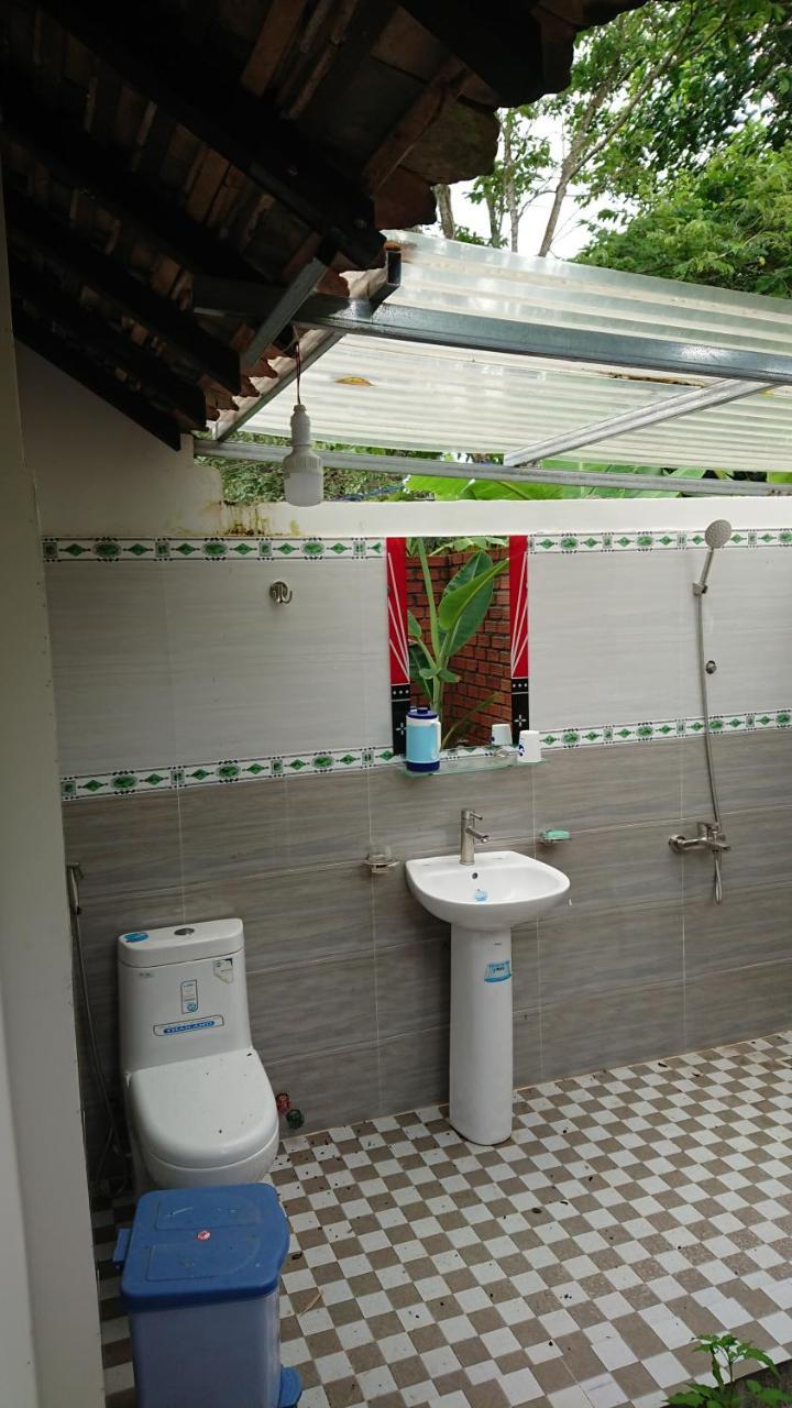 Vuonthuguesthousegarden Kon Tum Eksteriør billede