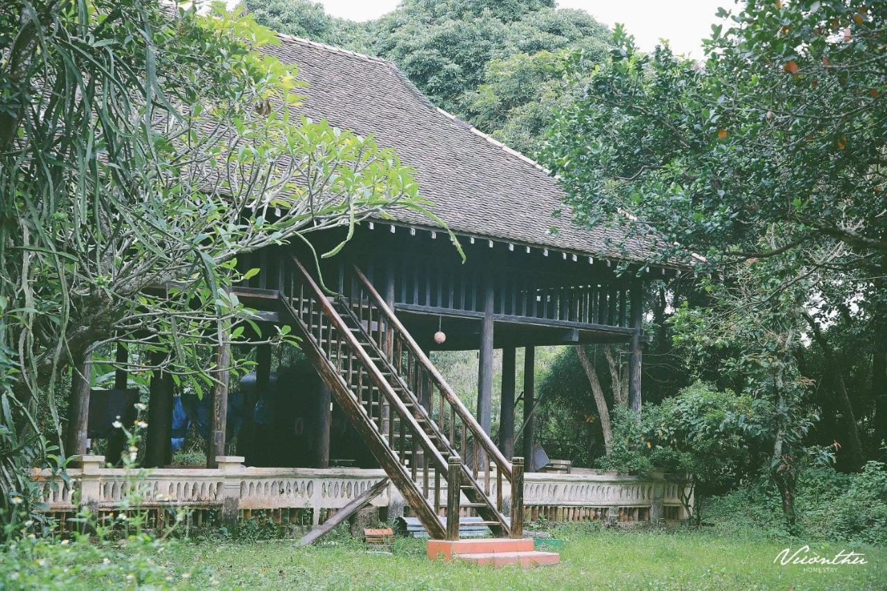 Vuonthuguesthousegarden Kon Tum Eksteriør billede